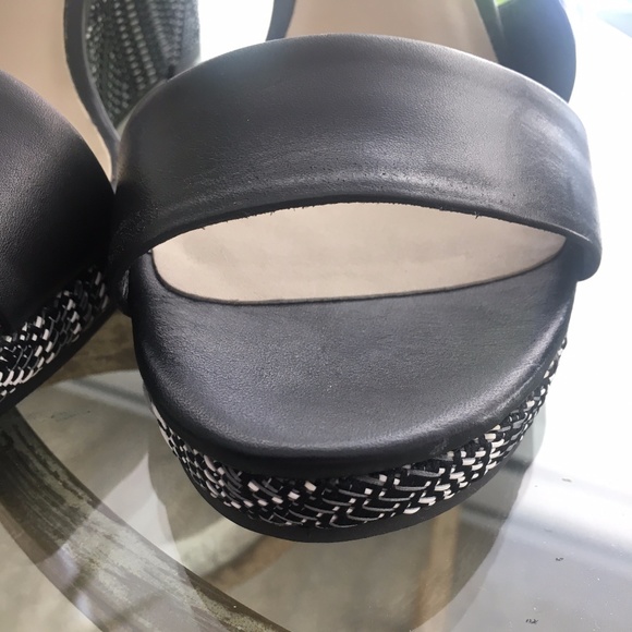 Cole Haan Ravenna black and white wedge sandal 9B - Picture 7 of 7